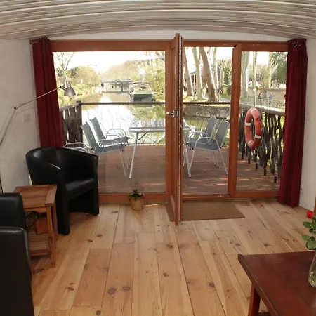 Botel Peniche Kairos - Havre De Paix Sur Canal Du Midi *