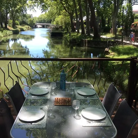 Péniche Kairos - Havre De Paix Sur Canal Du Midi Hotel en barco *